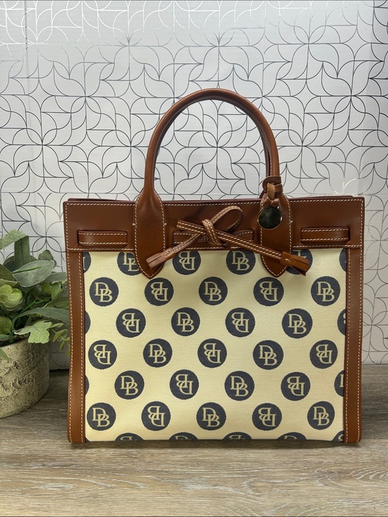 Dooney & Bourke Handbags - Dooney & Bourke Alto tote bag *made in Italy